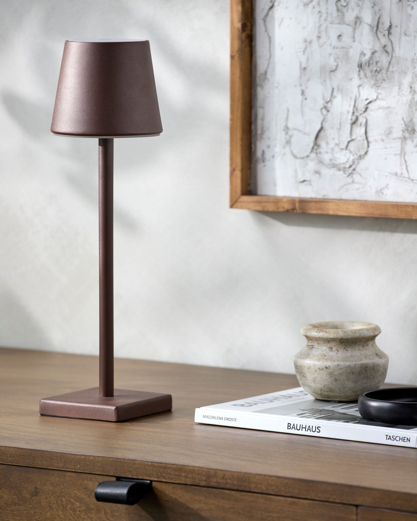 FURNAS WIRELESS LAMP