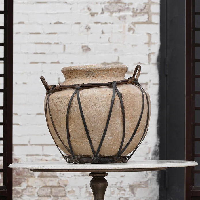 VINTAGE ANYAM POT